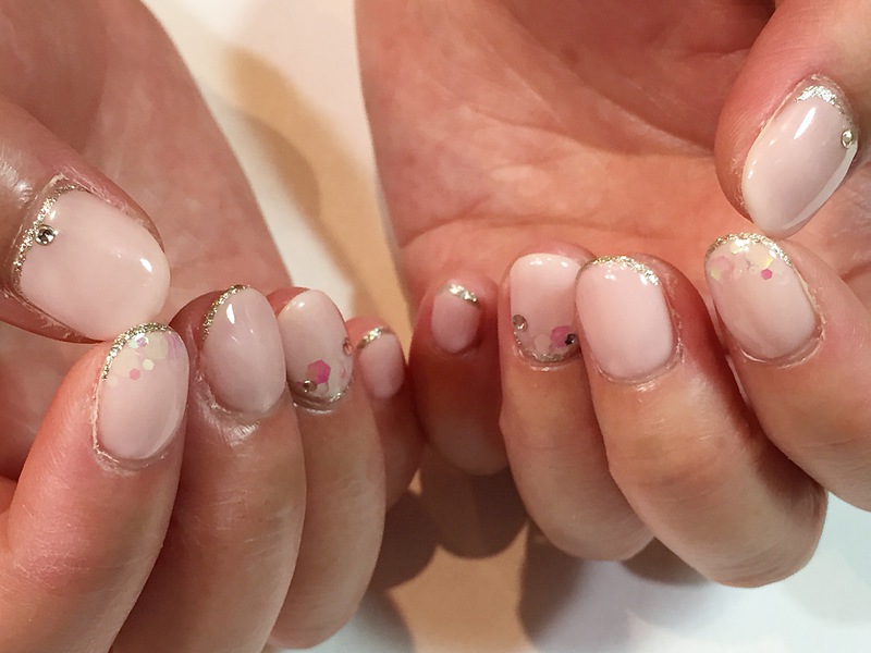 シアーピンクネイル。