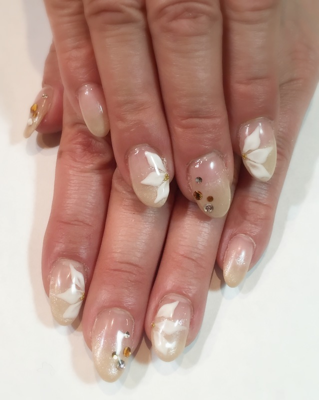 エンボスアート ネイル。