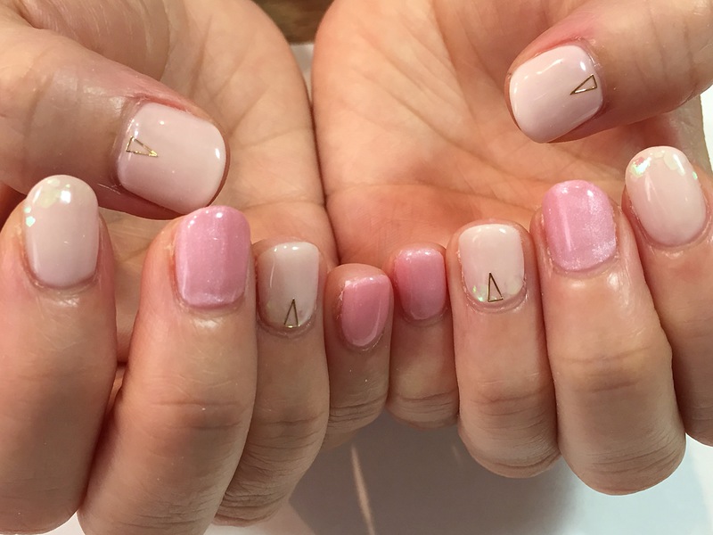 シアーピンクネイル。