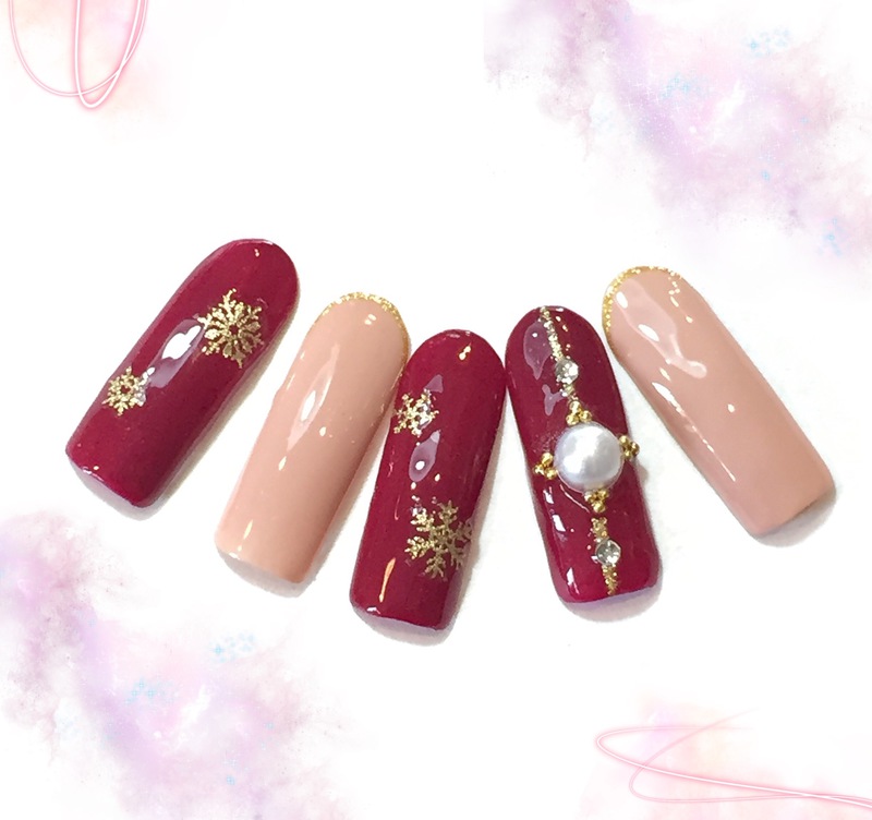 ボルドーで大人X’masネイル。