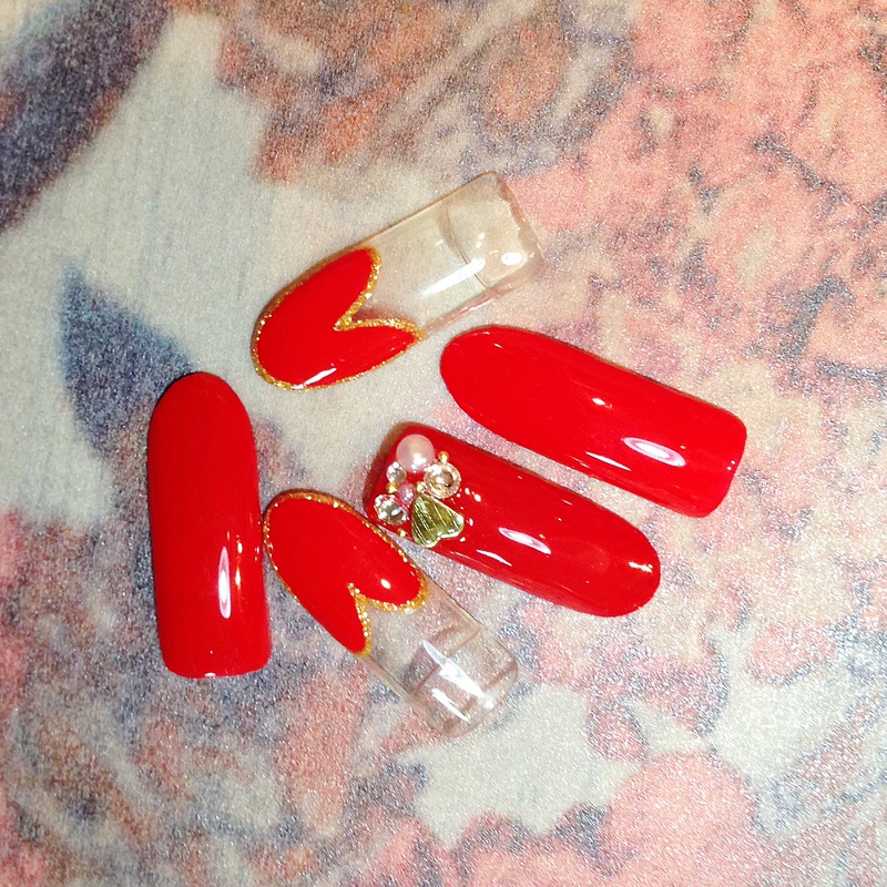 バレンタインネイル♡真っ赤なハートフレンチ。