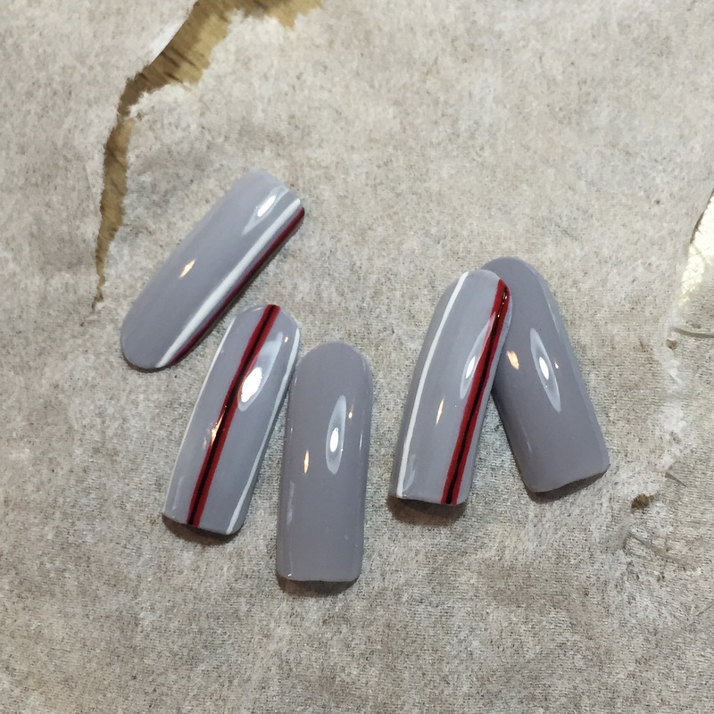 【ＮＥＷ】グレー×ストライプ。