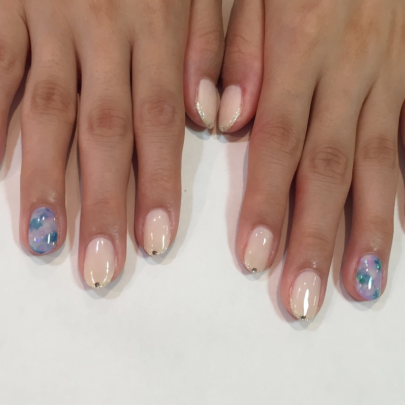 ブルー×パープルのタイダイネイル。