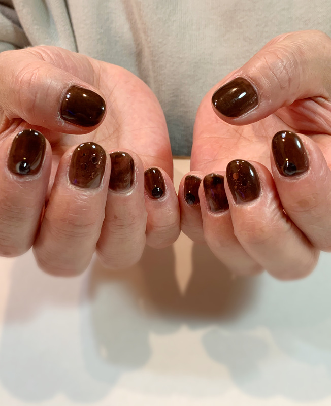 シアーブラウンネイル。