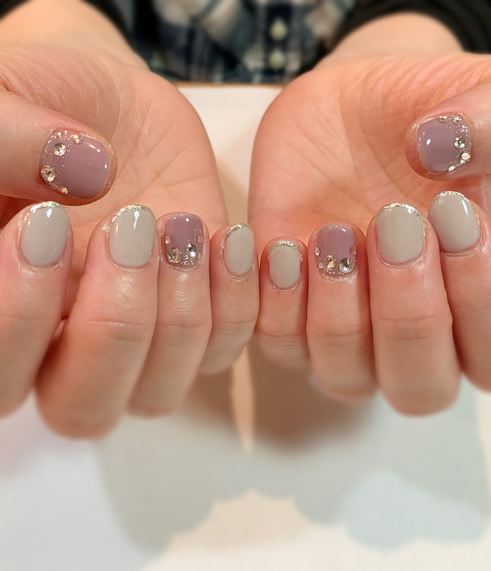シアーライラック×シアーグレー×ビジューネイル。