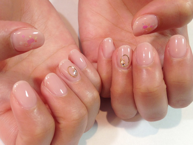 ヌード×シンプルアート。