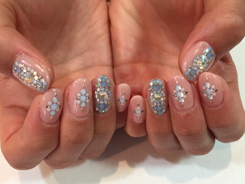 スキンピンク×オパールビジュー。