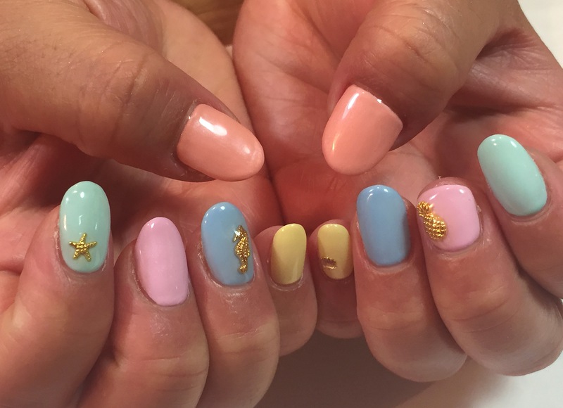 カラフルパステル×海モチーフ。