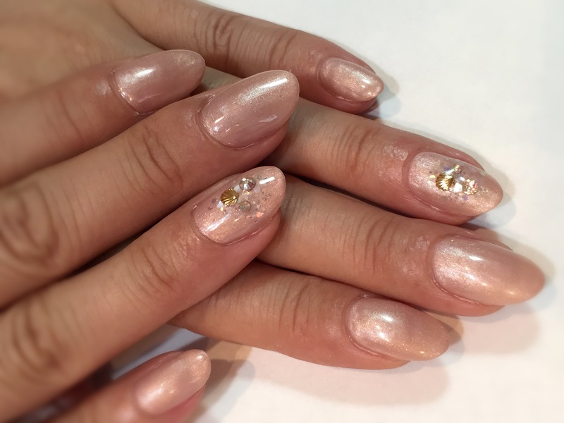 シンプル×シェルビジュー。