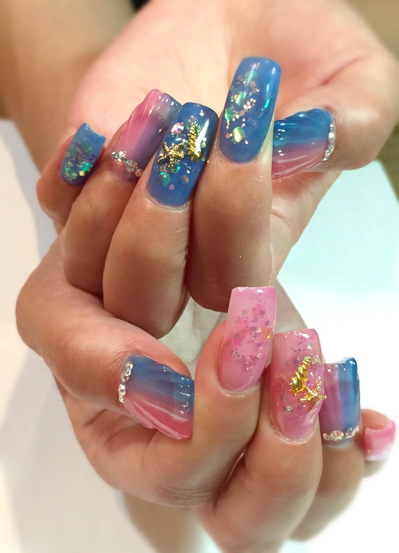 シースルー×マーメイドシェルネイル。