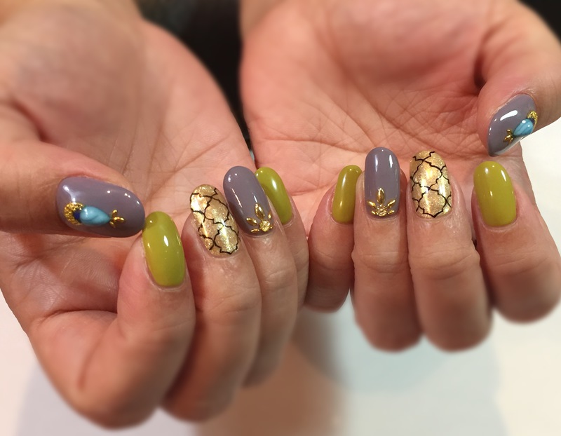 モロッコタイル柄×スモーキーカラー。