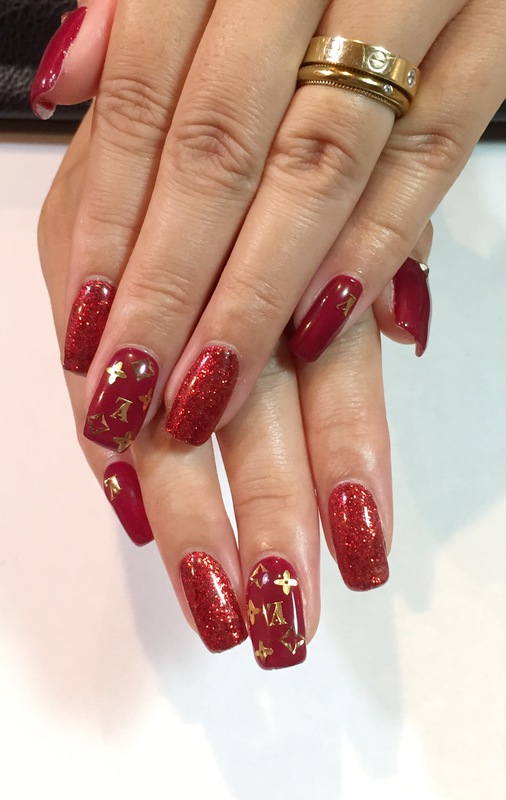 ボルドー×ヴィトン風パーツ。