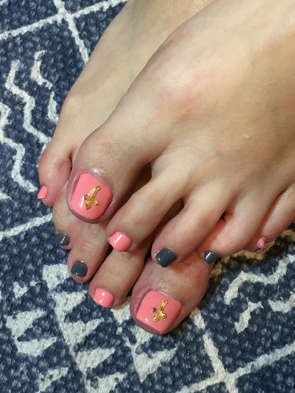 ペディ　ピンク×グレー。