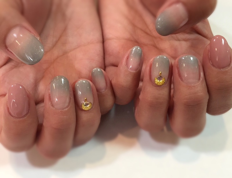 シャークスキン・グラデ×モカグレージュピンク。