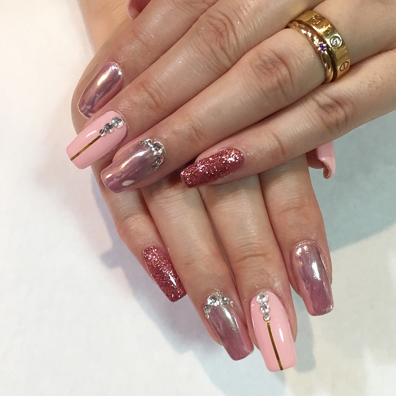 ピンク×ミラーネイル。