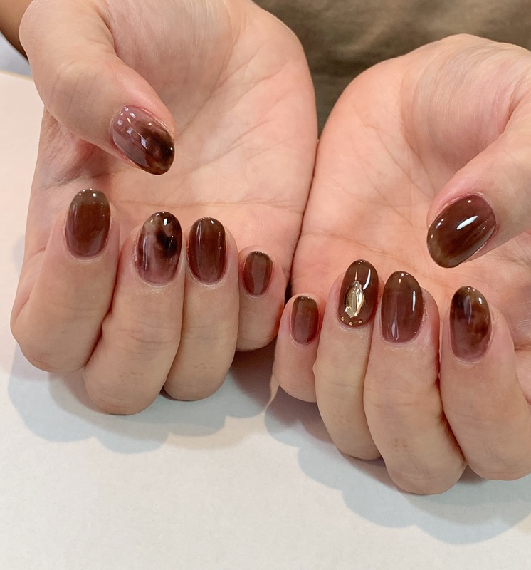 シアーネイル×ブラウンべっ甲風。