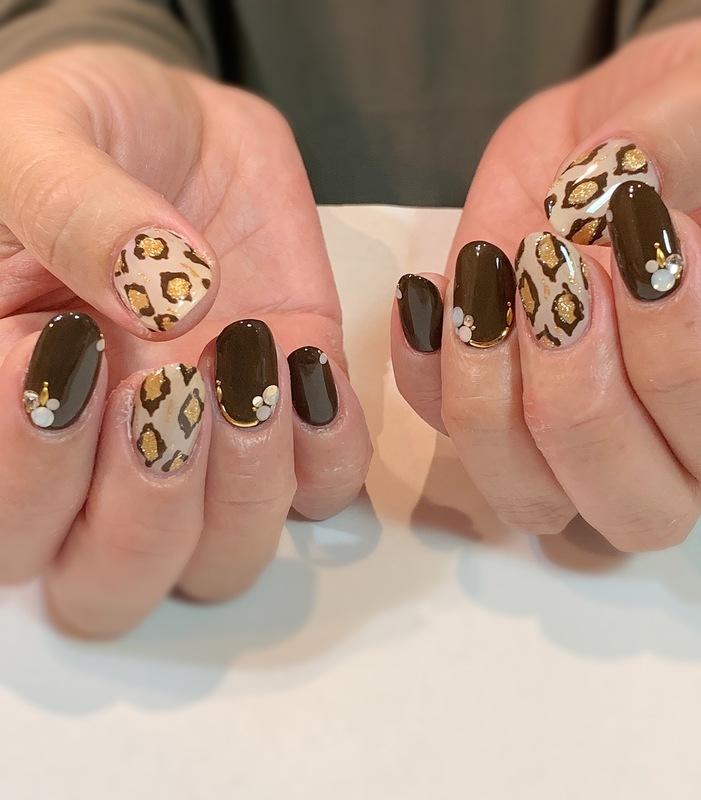 ラメ レオパード×ブラウンネイル。