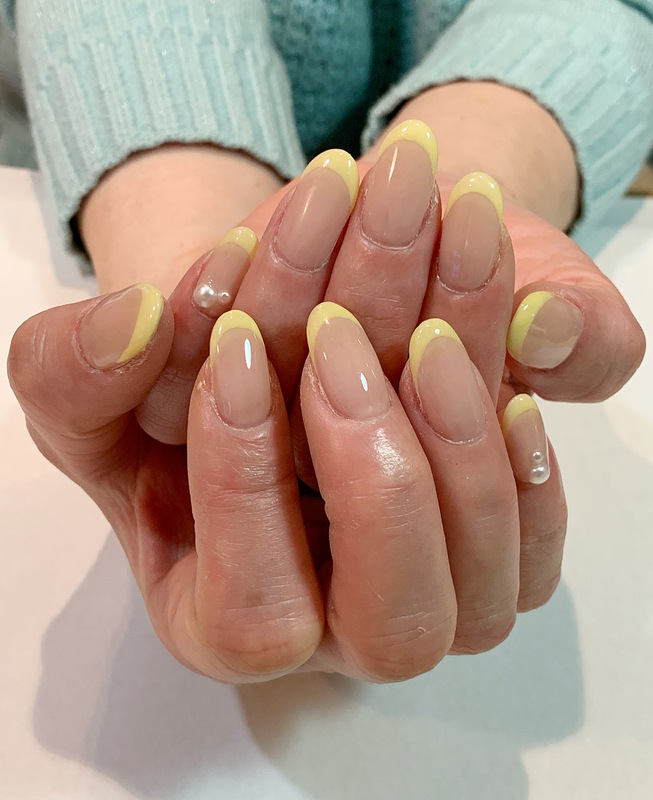 ・バーチャルフレンチ・イエロー・ベージュ・ワンポイントパール