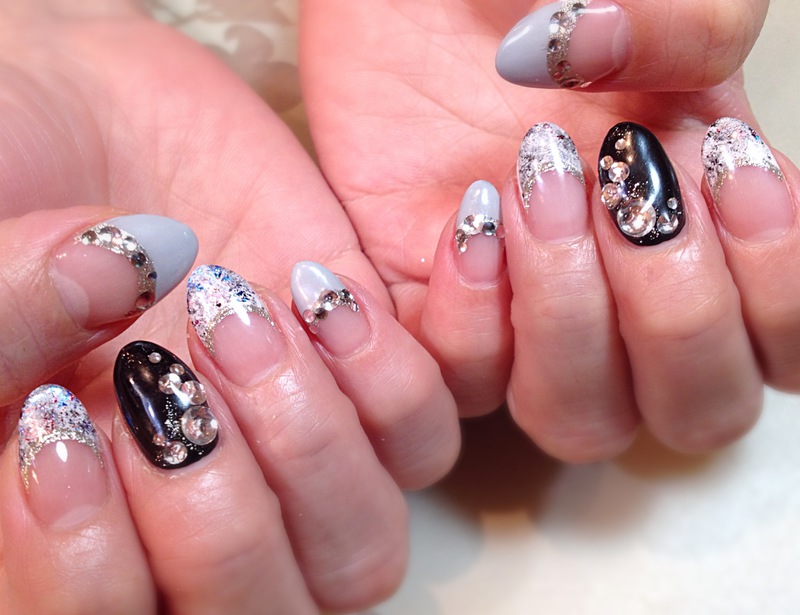 重すぎなく!Blackネイル。